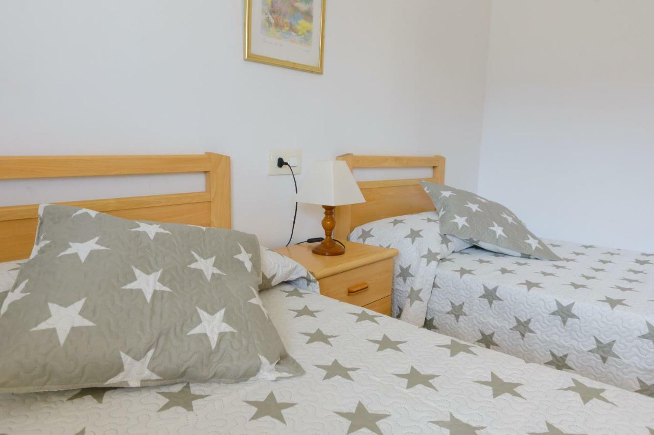 Sant Jordi Zeus Basic Apartment Salou Exterior photo